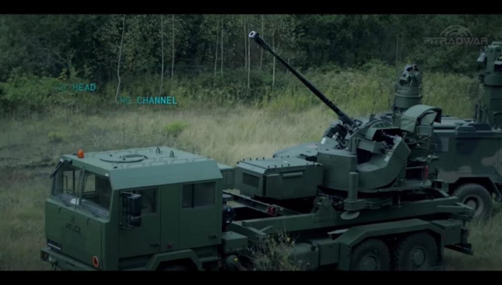 Νέο αυτοκινούμενο αντιαεροπορικό πυροβόλο παρουσιάζουν οι Πολωνοί της Pit-Radwar