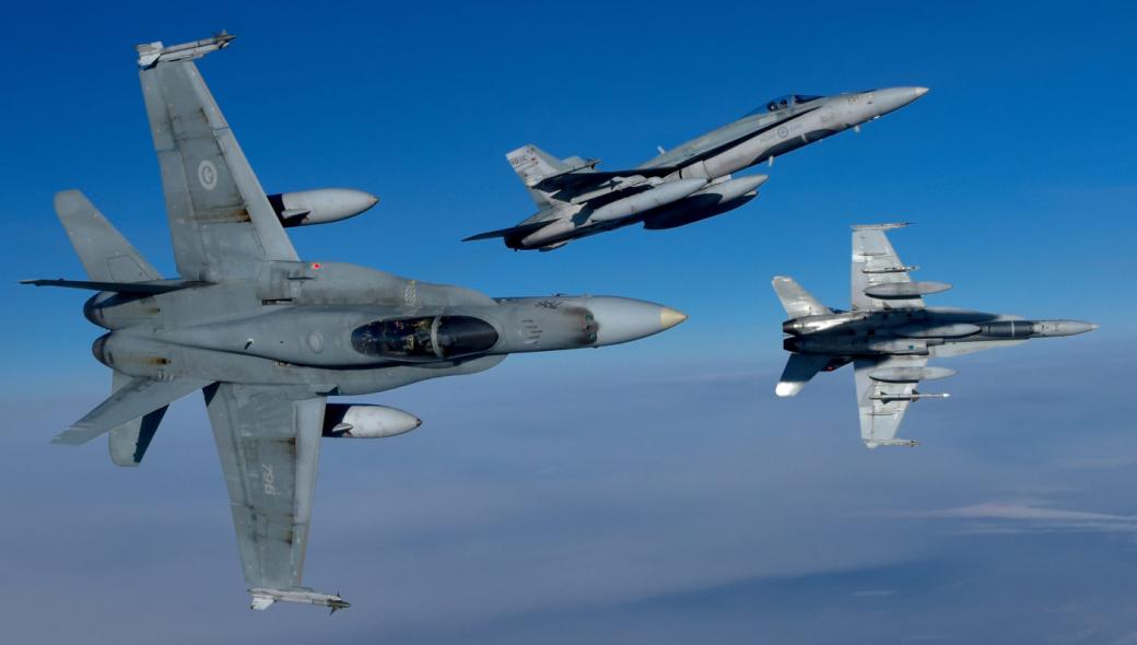Καναδικά CF-188 Hornet αναχαίτισαν ρωσικά Su-24 Fencer στην Μαύρη Θάλασσα