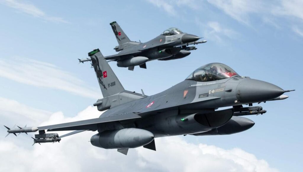 Δεκάδες παραβιάσεις του ΕΕΧ από την τουρκική Αεροπορία