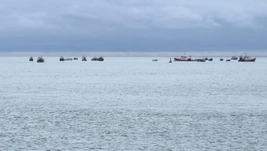 Ένταση στις βρετανογαλλικές σχέσεις λόγω αλιείας: Στήριξη από τις Βρυξέλλες ζητά το Παρίσι
