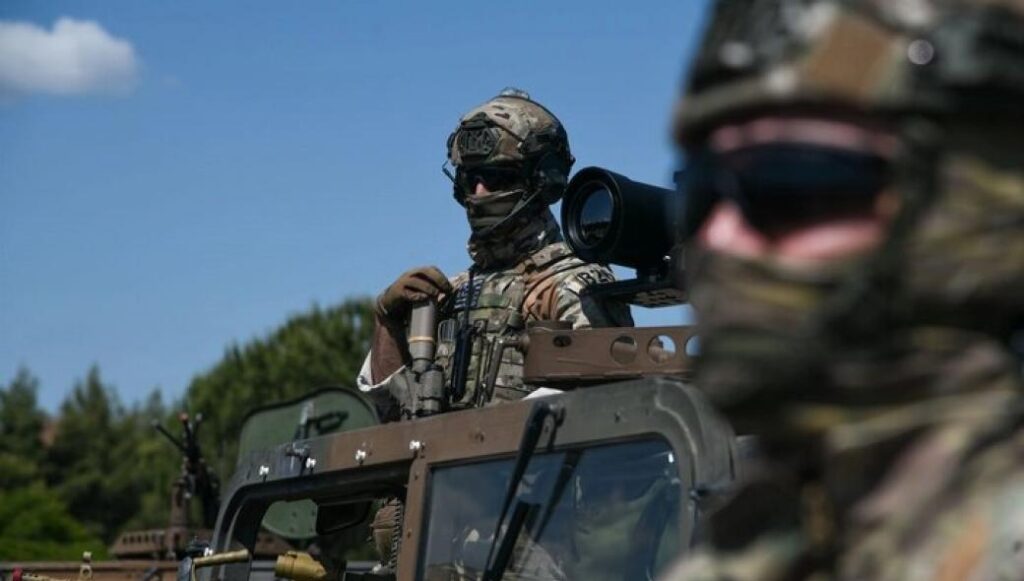 Αντιστέκονται τα στελέχη των ΕΔ στα εμβόλια για τον COVID-19 – Σε τι ποσοστά έχουν εμβολιαστεί