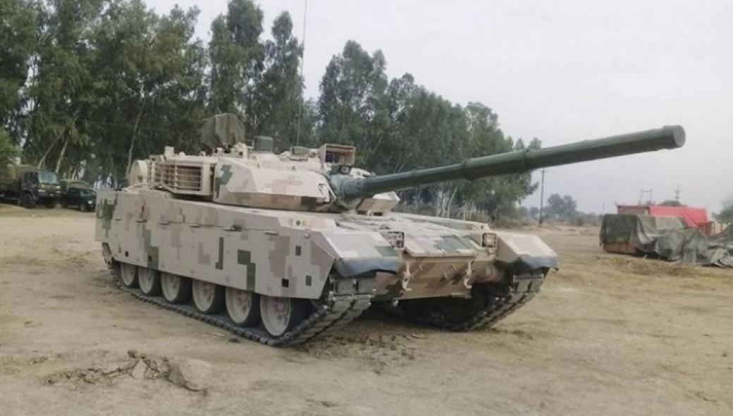Πακιστάν: Εντάχθηκαν σε υπηρεσία τα άρματα μάχης VT-4 της κινεζικής Norinco