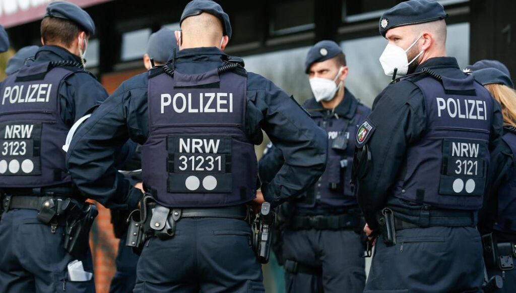 Έφοδοι σε Ιταλία, Γερμανία και Βουλγαρία: Χτυπούν τα καταφύγια της Ντραγκέτα