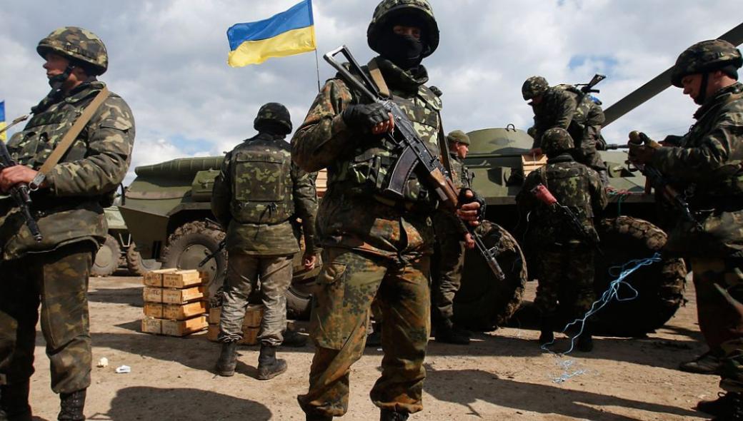 Ουκρανία: Παραδόθηκαν όπλα και πυρομαχικά από τις ΗΠΑ