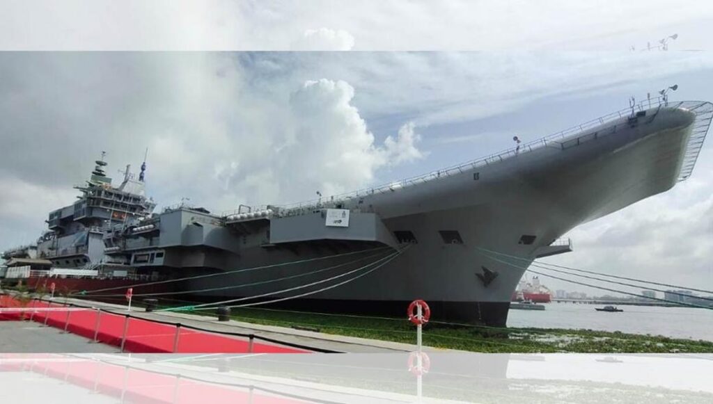 INS Vikrant: Το ινδικό αεροπλανοφόρο σε δοκιμές πριν παραδοθεί στο Ναυτικό