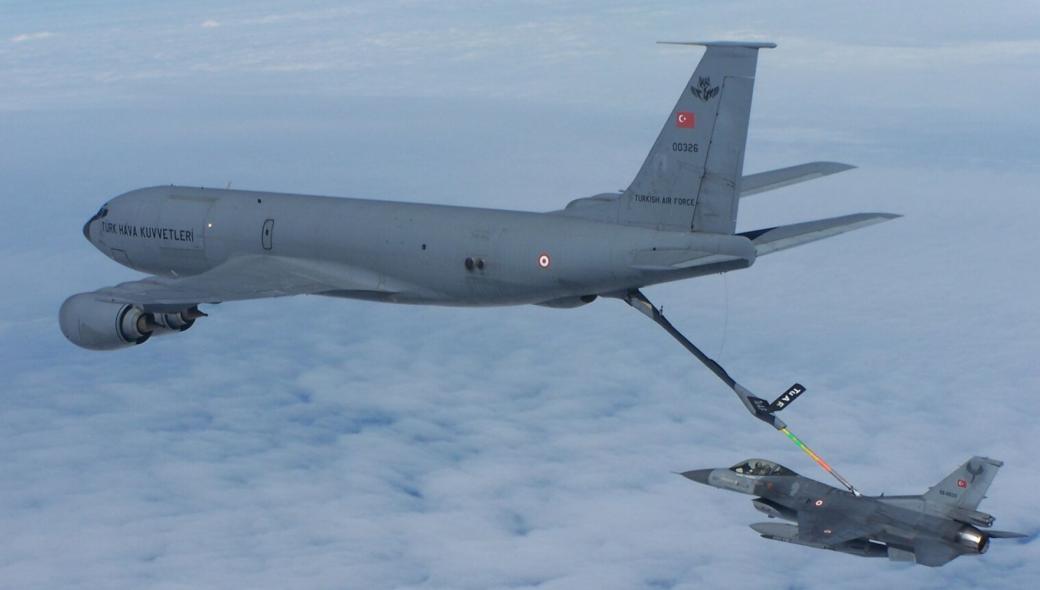 Σε εργασίες αναβάθμισης και το δεύτερο τουρκικό KC-135R – Θα ακολουθήσουν ακόμα πέντε