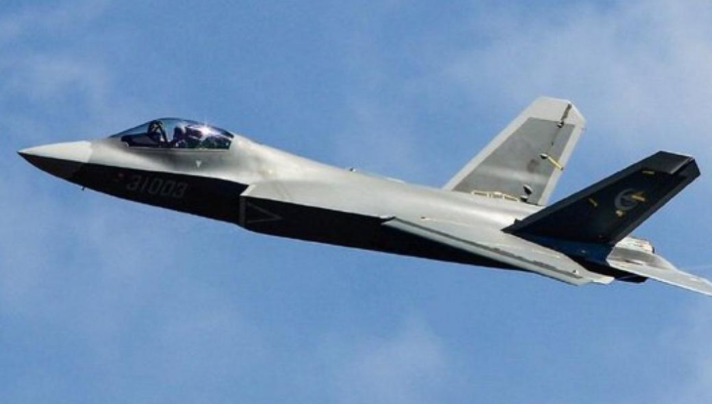 «Πέταξε για πρώτη φορά το FC-31» λένε οι Κινέζοι – Θα εξοπλίσει τα κινεζικά αεροπλανοφόρα