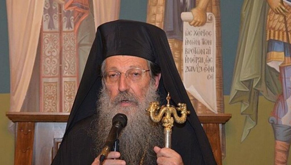 «Πραγματικός Χριστιανός» ο Μητροπολίτης Μυτιλήνης που εκβιάζει ιερείς με το εμβόλιο!