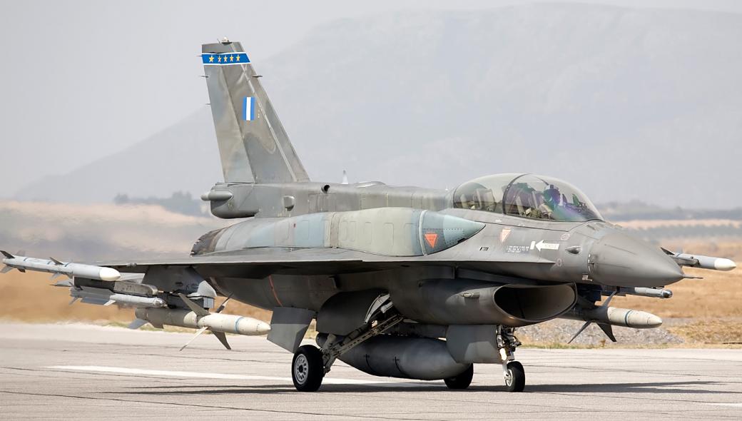 Υπουργός Εθνικής Άμυνας στον πιλότο του F-16 μετά το ατύχημα: «Πάμε γερά, συνεχίζουμε»