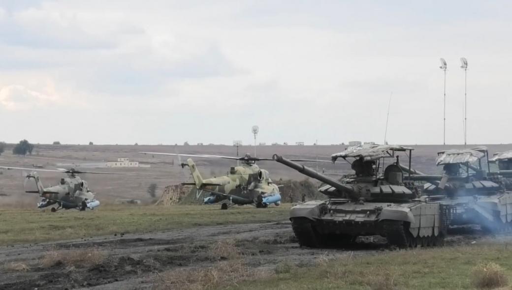 Οι Ρώσοι «ετοιμάζουν» άρματα μάχης Τ-80 για να αντιμετωπίζουν UAV, Javelin & περιφερόμενα πυρομαχικά