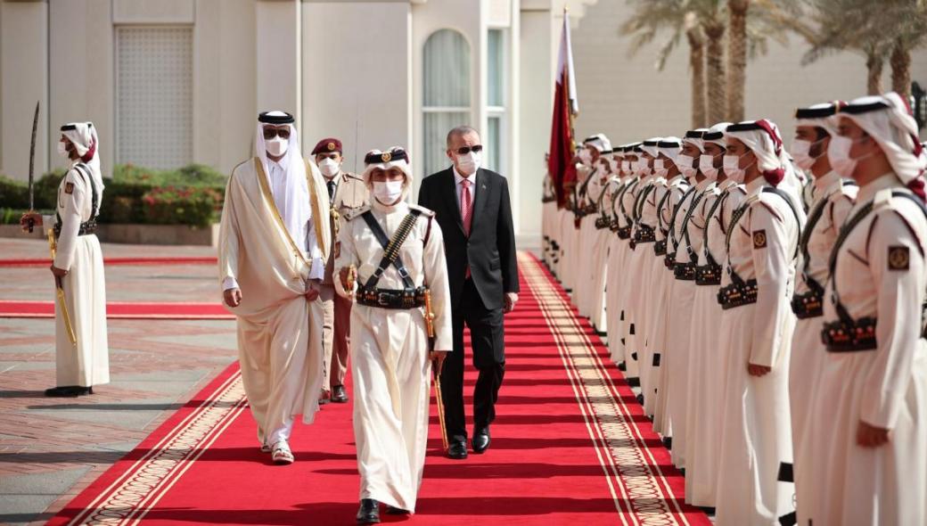 Τι υπέγραψε ο Ερντογάν: Το Κατάρ προσφέρει ενέργεια, κεφάλαια & όπλα – Η Τουρκία δίνει προστασία