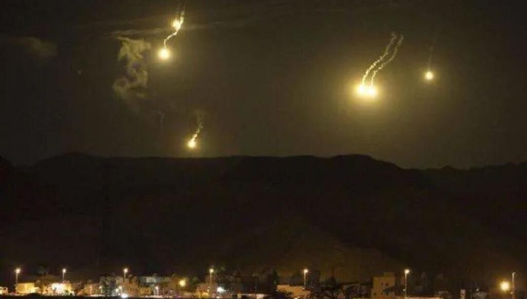 Στόχος των Ισραηλινών ήταν ένα ιρανικό μεταγωγικό αεροσκάφος που μετέφερε όπλα για την Χεζμπολάχ