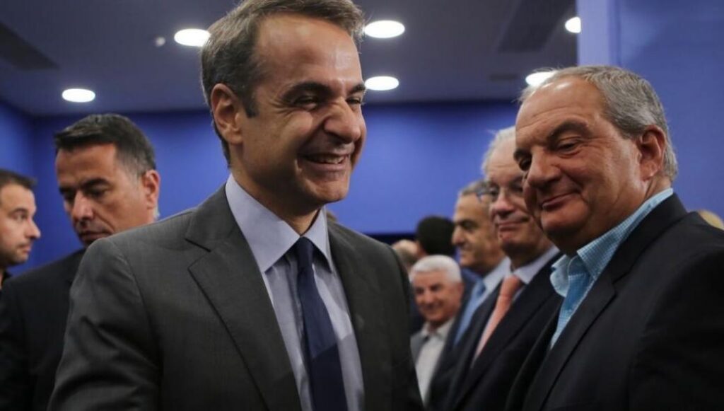 Ο Κ.Μητσοτάκης «χτυπά»… τον Κ.Καραμανλή μέσω του Π.Πρεζεράκου