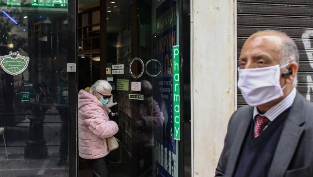 Σήμερα οι ανακοινώσεις για τα rapid test σε εμβολιασμένους: Θα τα πληρώνουν οι ίδιοι