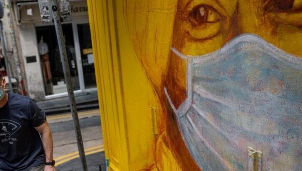 «Χώρα μασκοφόρων»: Πώς αλλάζει από σήμερα η καθημερινότητα μας – Αναλυτικά η ΚΥΑ