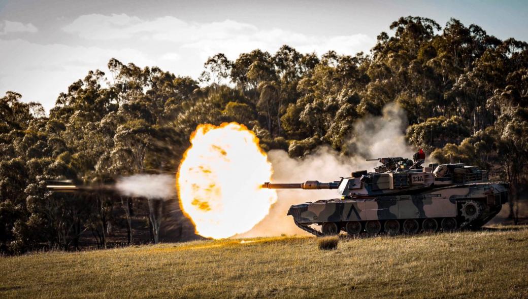 M1A2 Abrams: «Πονηρές» βολές υπό την κάλυψη του εδάφους (βίντεο)