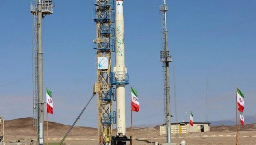 Ιράν: Απέτυχε να θέσει σε τροχιά τρεις δορυφόρους επισκόπησης
