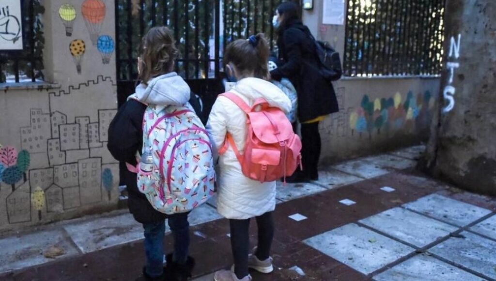Παίρνουν σειρά τα σχολεία: Την επόμενη εβδομάδα αποφασίζουν οι «ειδικοί» το «λουκέτο»