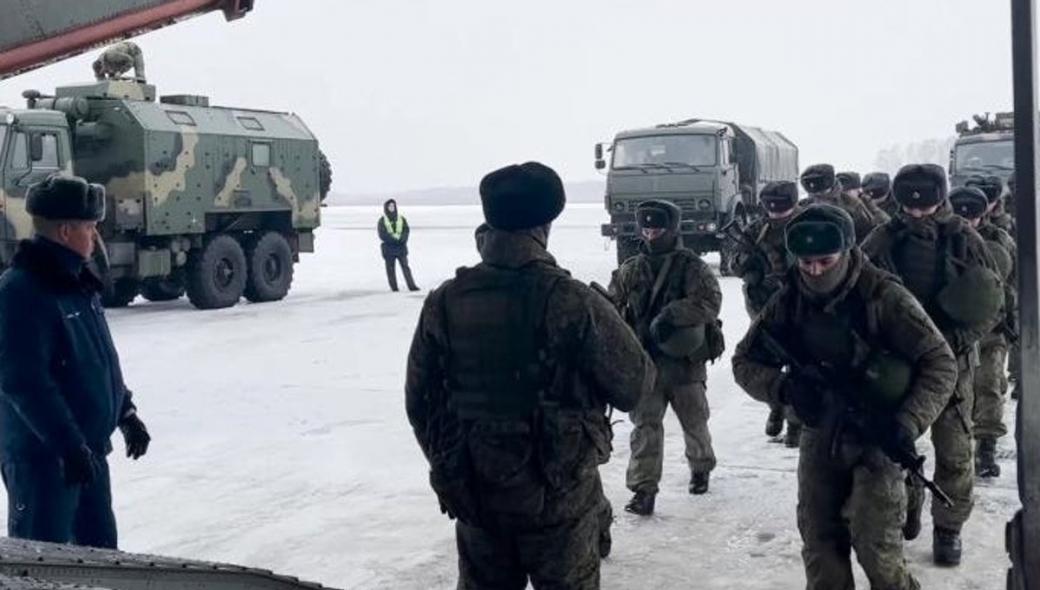 Σφοδρές συγκρούσεις ρωσικών δυνάμεων με ένοπλους εξτρεμιστές στο Καζακστάν