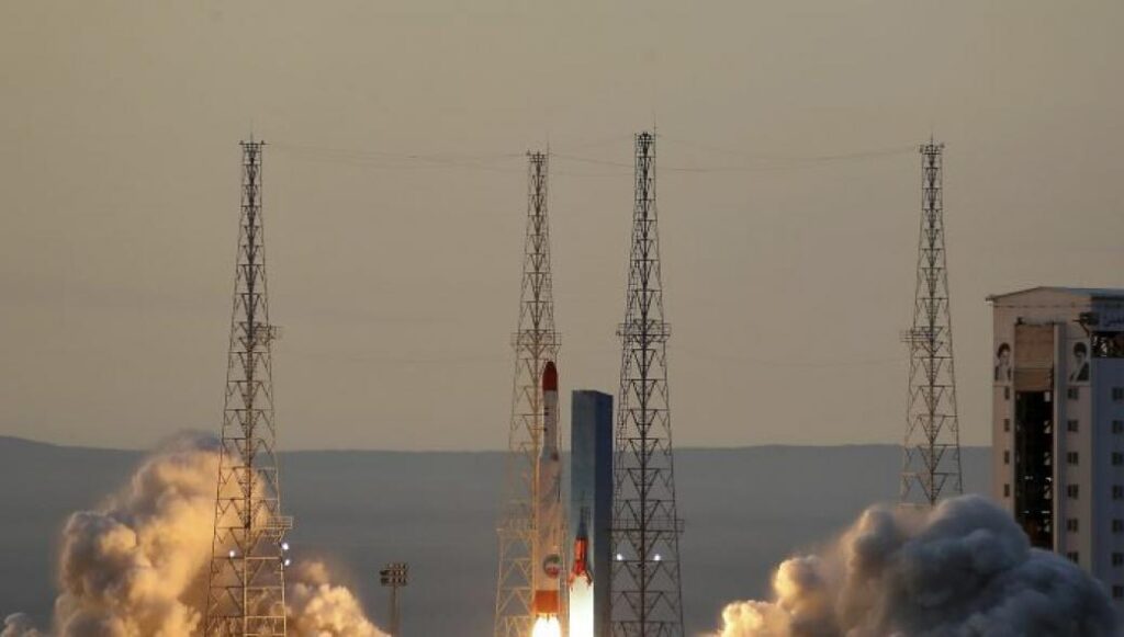 Ιράν: Δοκιμή πυραύλου με κινητήρα στερεού καυσίμου