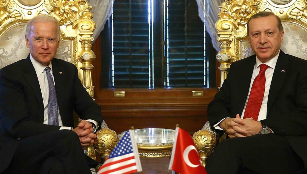 Ρωσικό ΜΜΕ: Γιατί ο Τ.Μπάιντεν αποφάσισε να στηρίξει την Τουρκία