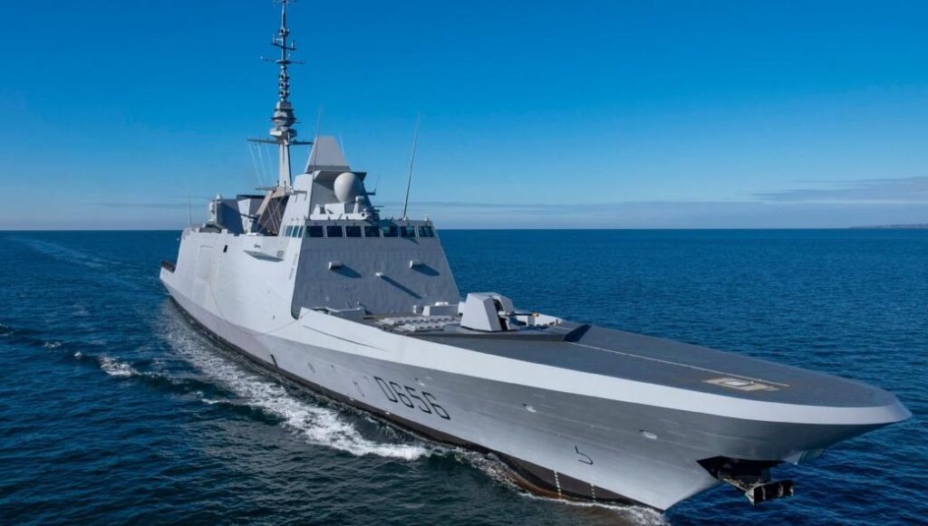 Γαλλικό Ναυτικό σε ρωσικά πλοία: «Μην μας πλησιάσετε – Μείνετε στην περιοχή σας»