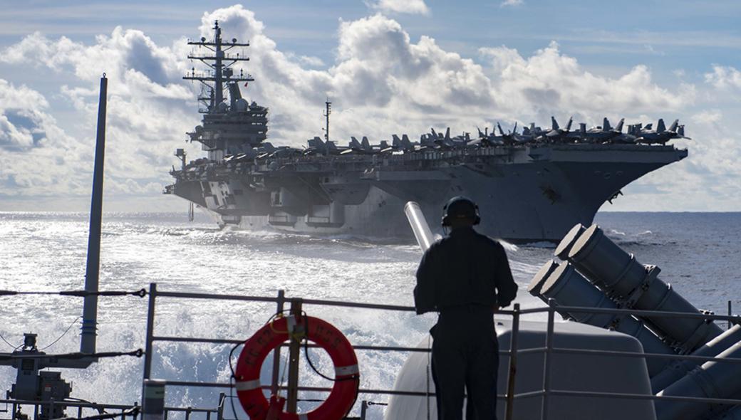Το Ναυτικό των ΗΠΑ σταμάτησε πλοίο του Ιράν που μετέφερε όπλα στους Χούτι