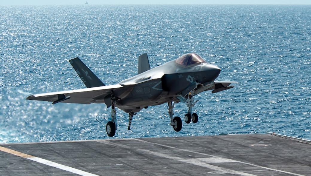 Συντριβή F-35C στο USS Carl Vinson στη Νότια Κινεζική Θάλασσα – Επτά τραυματίες