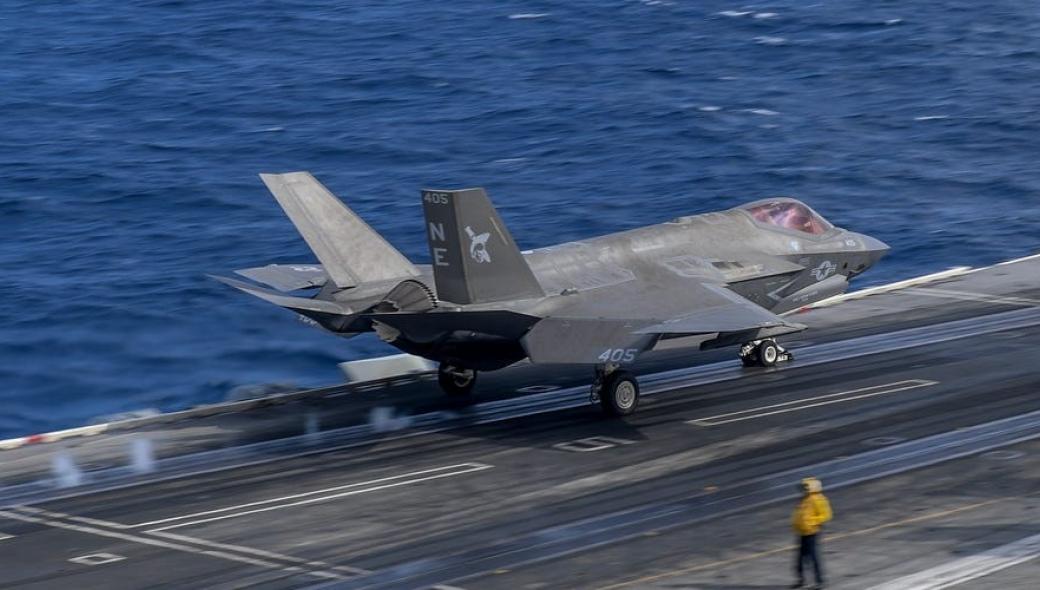 Βίντεο από την συντριβή του F-35 στο USS Carl Vinson