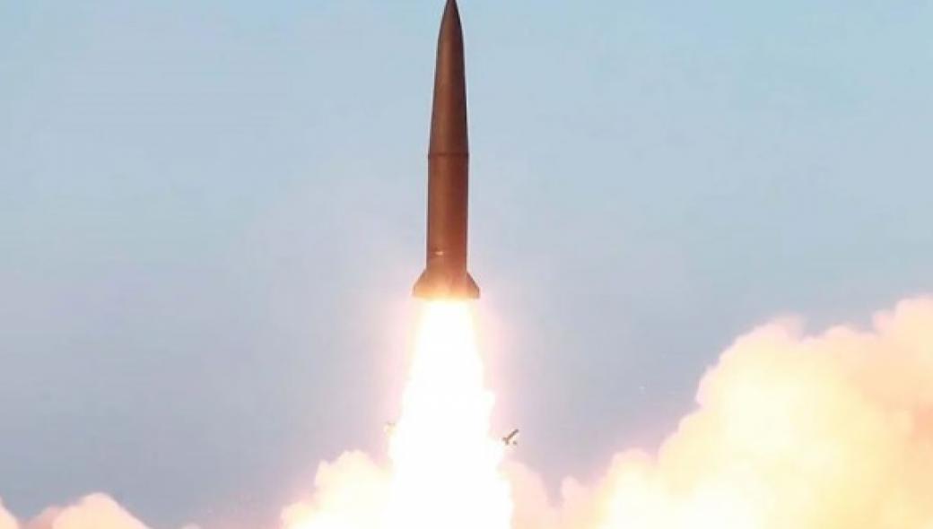 Νέα εκτόξευση βαλλιστικού πυραύλου από τη Βόρεια Κορέα – H 7η δοκιμή μέσα σε ένα μήνα!