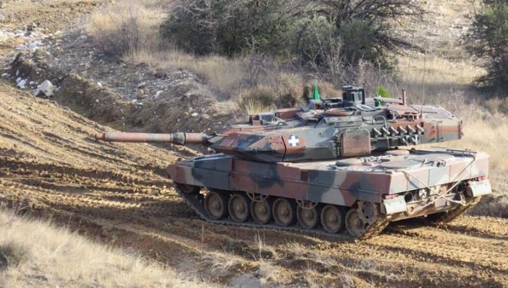 Επιτέλους: Αγοράστηκαν εκπαιδευτικά πυρομαχικά για τα LEO2HEL/A4 – Τι αποφάσισε η Επιτροπή Άμυνας