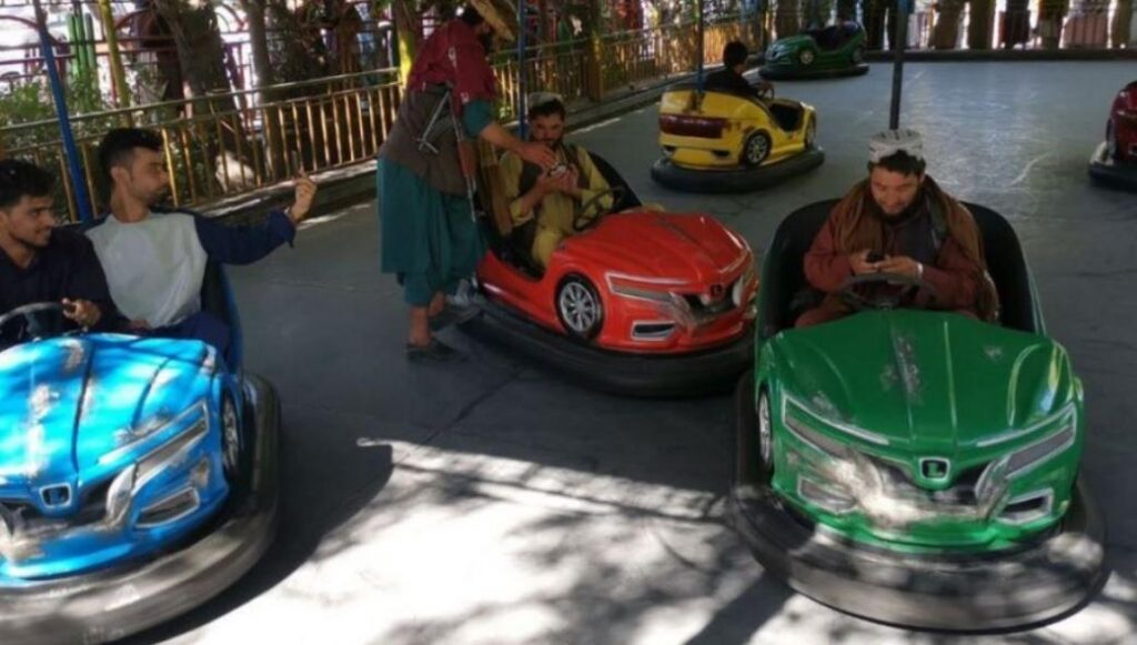 Οι Ταλιμπάν θα πηγαίνουν για διασκέδαση στα λούνα παρκ χωρίς όπλα και με πολιτικά ρούχα