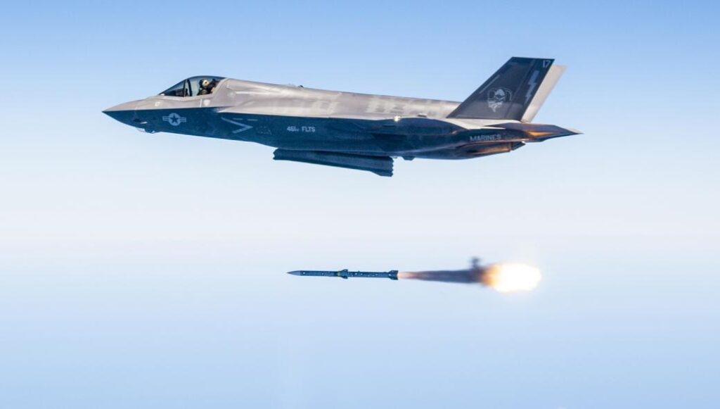 Η Ιταλία έγινε η 28η χώρα που παραλάβει το νέο AIM-9X Block II/II+ για τα F-35