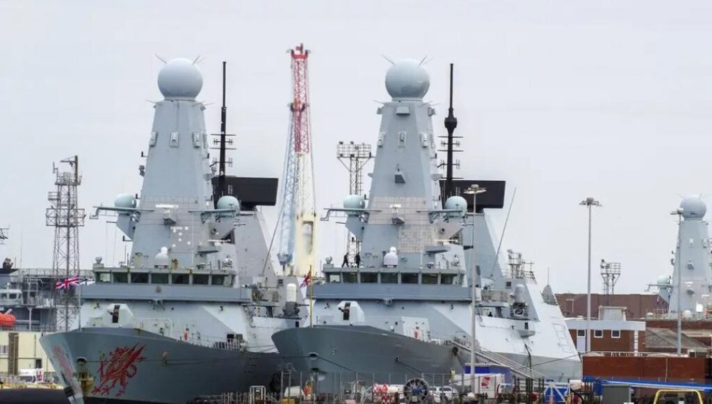 Στο ναδίρ οι διαθεσιμότητες των βρετανικών αντιτορπιλικών Type 45: Και τα έξι σκάφη αγκυροβολημένα