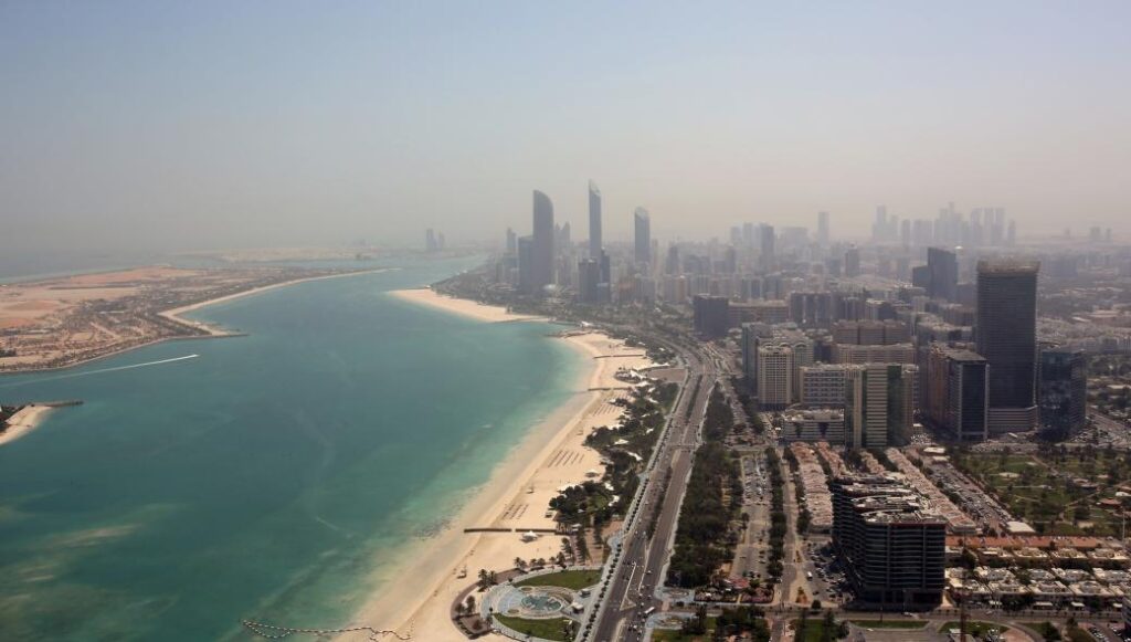 To Forbes ζητάει η Ελλάδα να στείλει Rafale ή Patriot για να προστατέψουν τα ΗΑΕ!