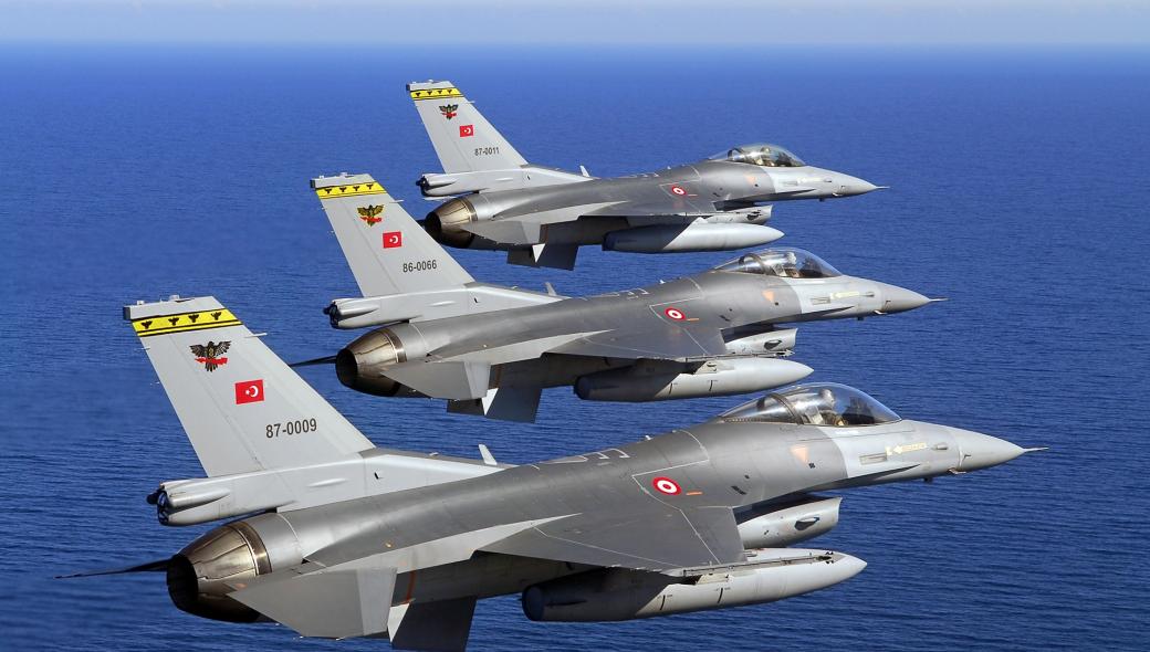 Η τουρκική Αεροπορία εκπαιδεύεται να πετάει στα… 30.000 πόδια πάνω από την θάλασσα