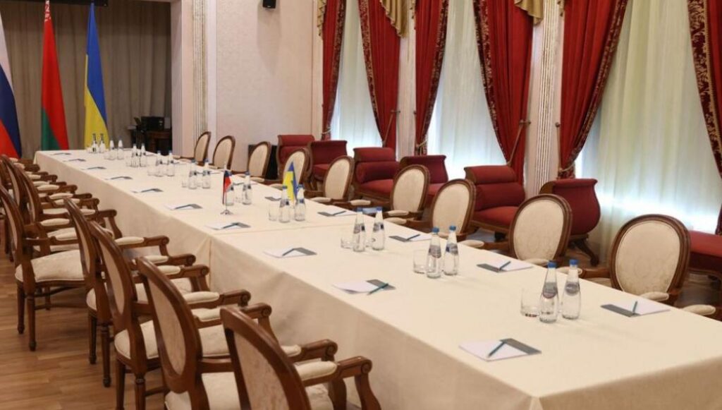 Έληξαν οι συζητήσεις Μόσχας με καθεστώς Κιέβου – Συμφωνία για ανθρωπιστικούς διαδρόμους