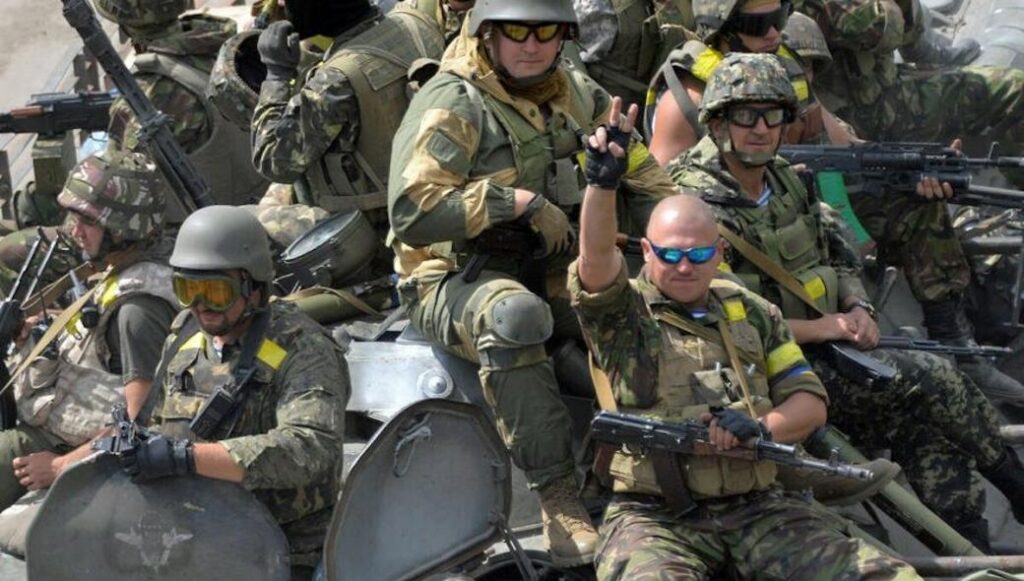 Επέμβαση στην Ουκρανία – Αμερικανοί αναλυτές: «Ίσως απόψε το βράδυ να πέσει το Κίεβο»