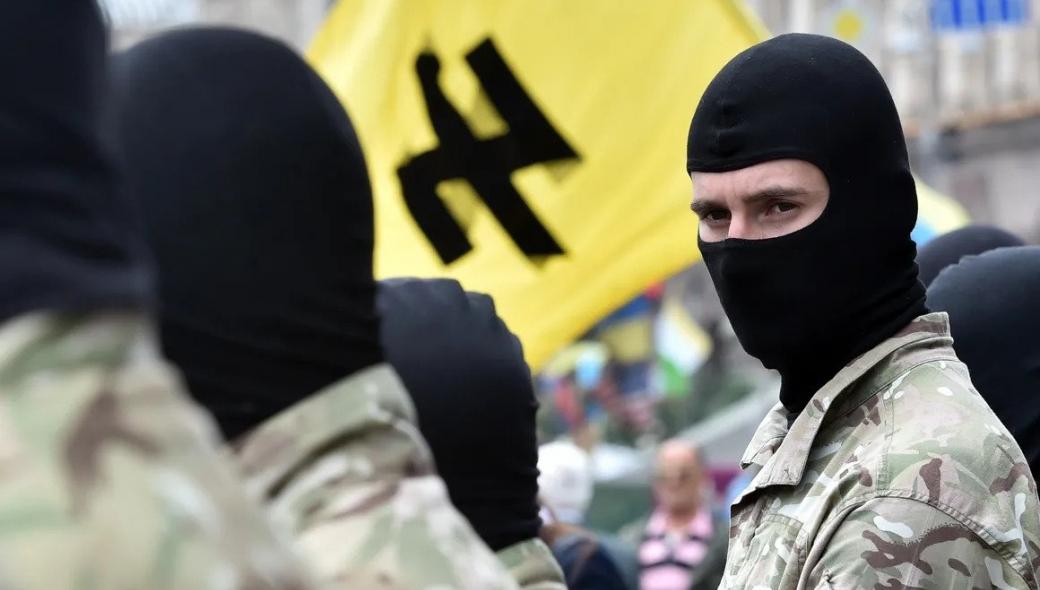 Βίντεο: Ουκρανοί εθνικιστές εμποδίζουν την έξοδο των αμάχων από τις πόλεις