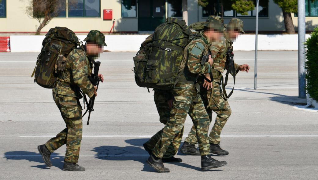 Όπλα κατά των Ρώσων ξέρει να στέλνει η κυβέρνηση αλλά να χορηγήσει στους ΟΒΑ ιματισμό…