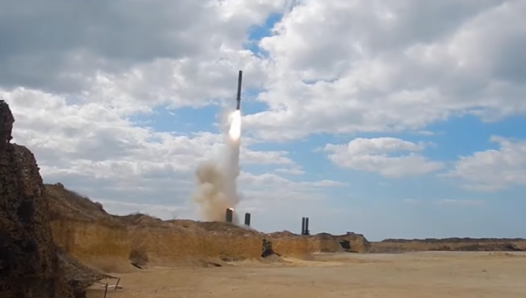 Bastion και Kalibr – Ρωσικοί πύραυλοι cruise εκτοξεύονται (βίντεο)