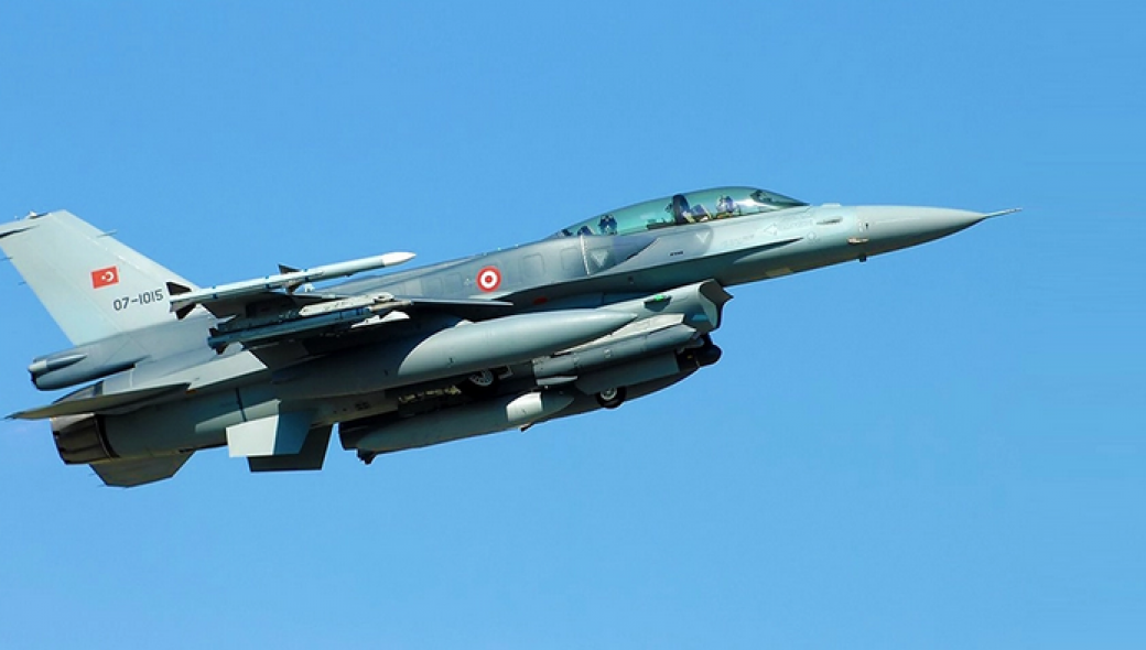 Tουρκικό μαχητικό F-16 πέταξε πάνω από την Ζουράφα