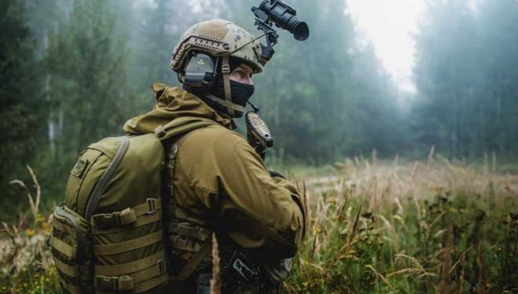 Βίντεο: Οι Τσετσένοι αιχμαλωτίζουν Ουκρανό ελεύθερο σκοπευτή στην Ζαπορίζιε