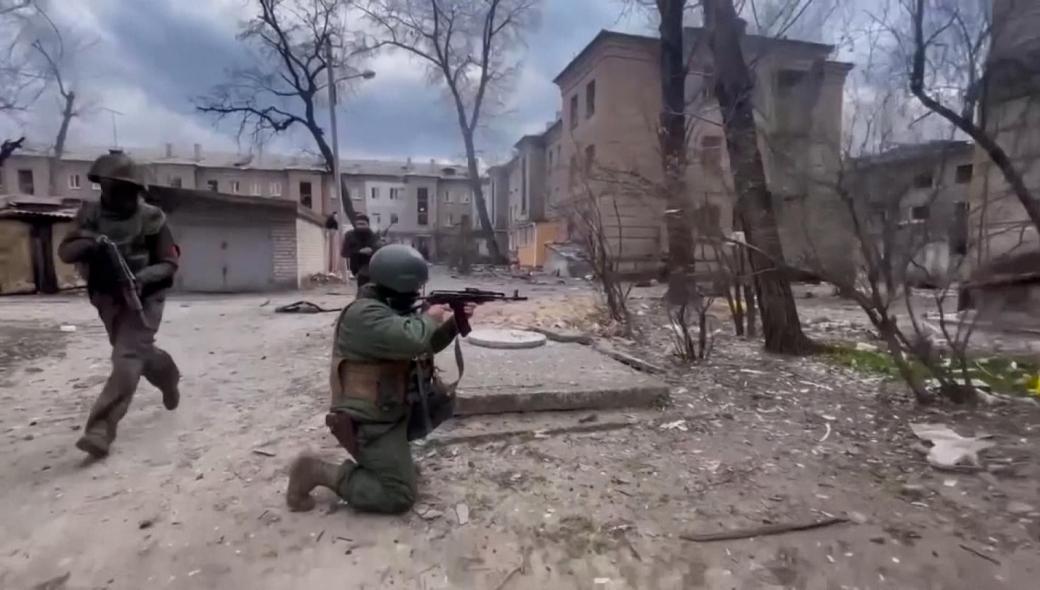 Kάτοικοι Σεβεροντονέτσκ: «Είμαστε καλά – Επιτέλους οι στρατιώτες μας (Ρώσοι) είναι εδώ»