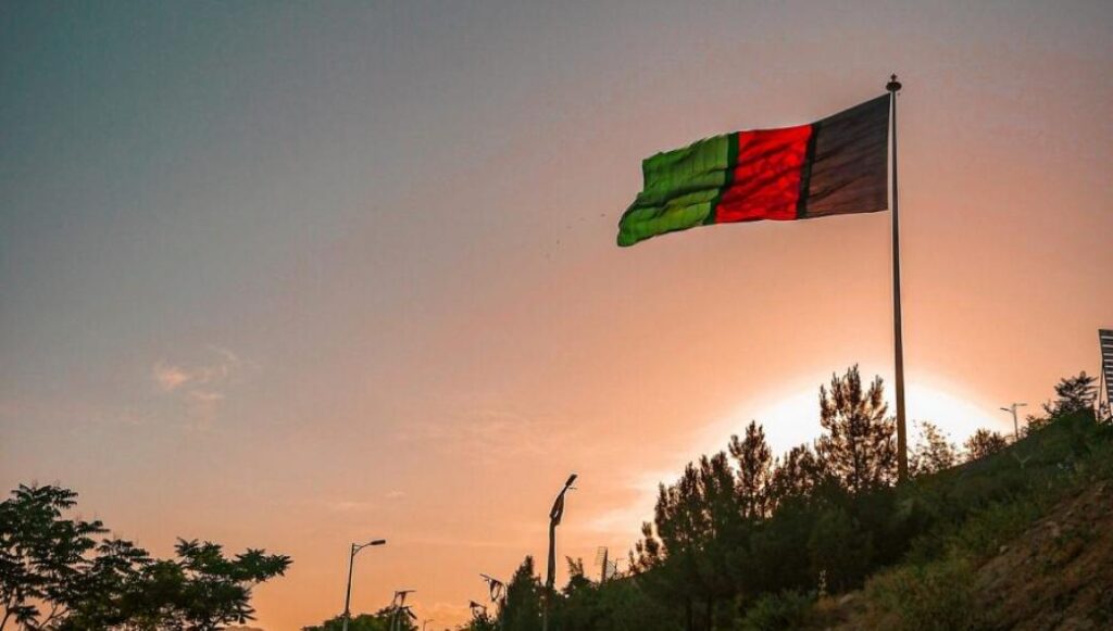 Αφγανιστάν: Ταλιμπάν εντόπισαν αυτοκίνητο με το οποίο ο Ομάρ είχε ξεφύγει από τους βομβαρδισμούς