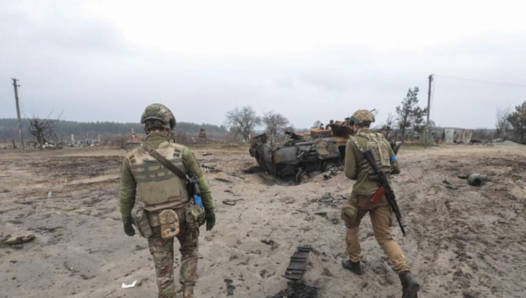 Οι Ουκρανοί ισχυρίζονται ότι βομβάρδισαν ρωσικά στρατεύματα και γέφυρες στον Δνείπερο