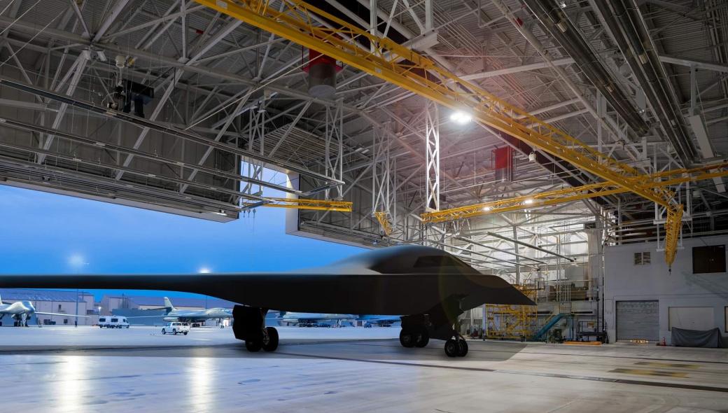 Το 2023 θα πραγματοποιηθεί τελικά η πρώτη πτήση του νέου στρατηγικού βομβαρδιστικού Β-21 Raider