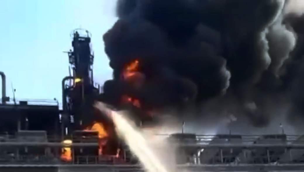 Ρωσία – Μπέλγκοροντ: Μεγάλη πυρκαγιά στην αποθήκη πυρομαχικών κοντά στα σύνορα με την Ουκρανία