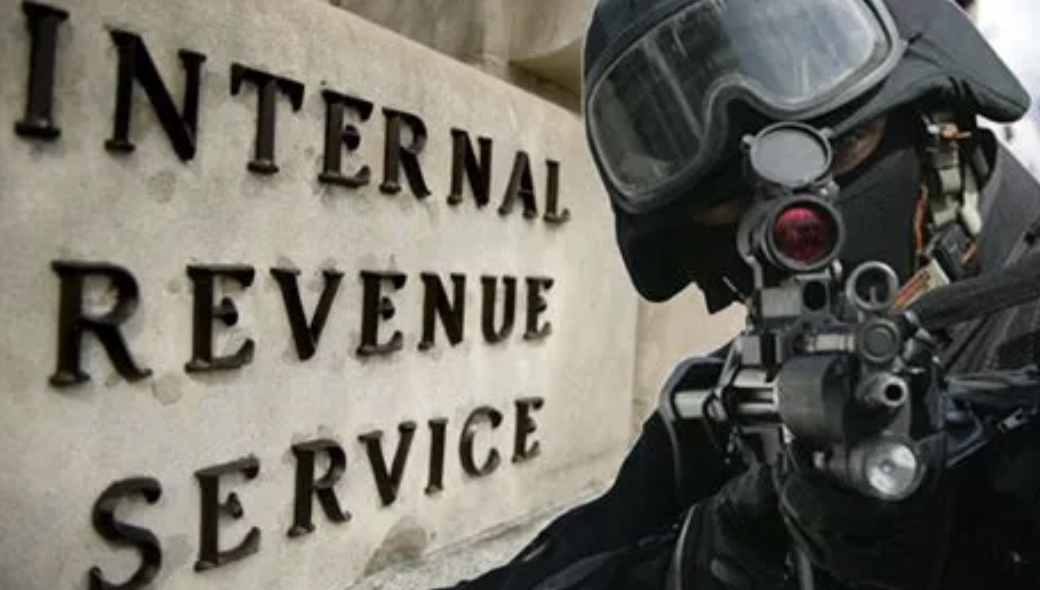 ΗΠΑ: Η Εφορία (IRS) αγοράζει κιάλια νυχτερινής όρασης και εξοπλισμό «ταχείας αντίδρασης»!