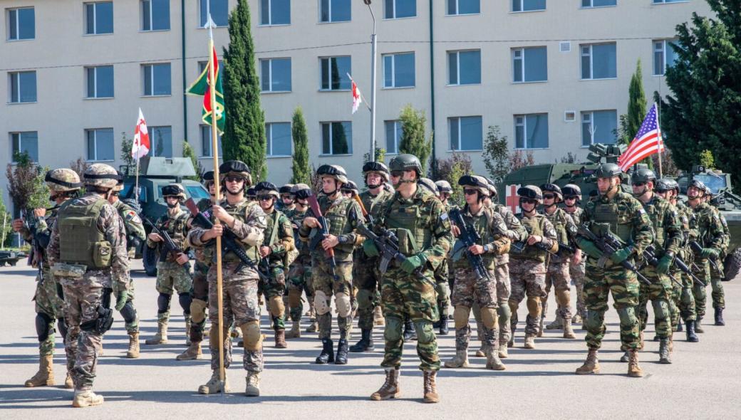Γεωργία: Ελεύθεροι σκοπευτές του ΕΣ σε άσκηση του ΝΑΤΟ